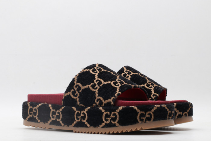 GUI SANDAL