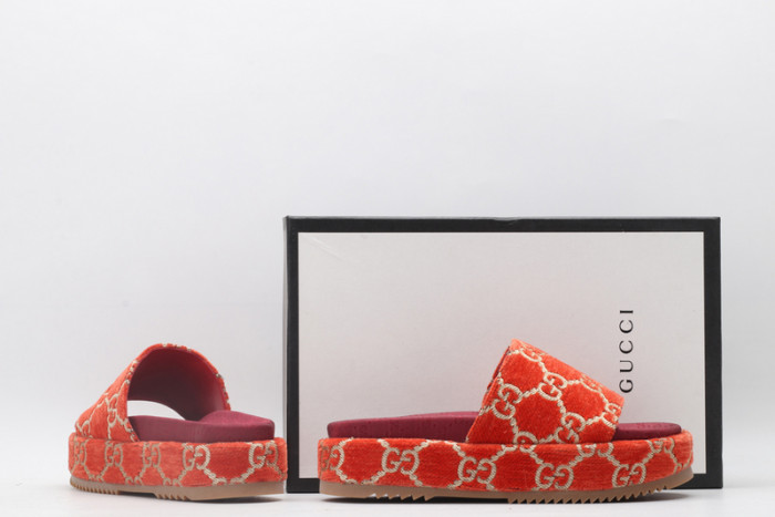GUI SANDAL