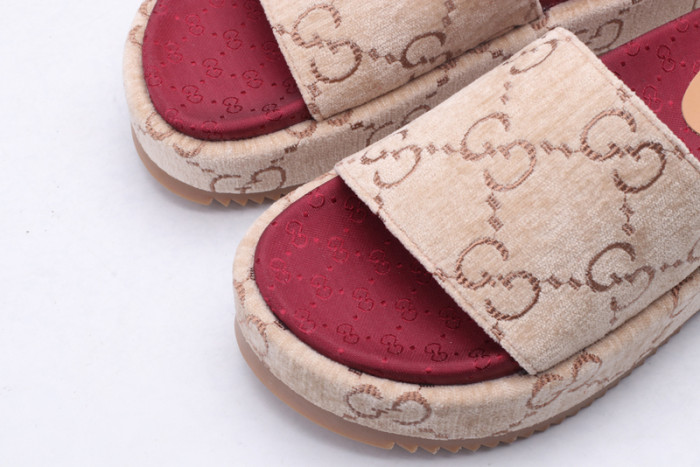 GUI SANDAL