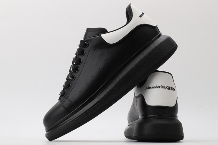 ALEX MCQU SNEAKER
