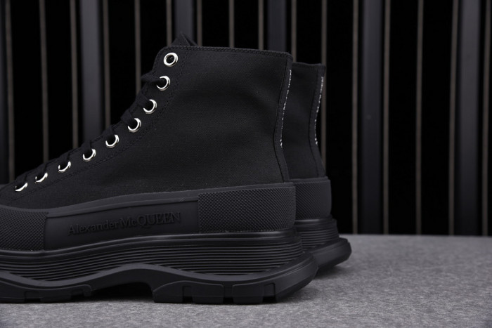 ALEX MCQU SNEAKER
