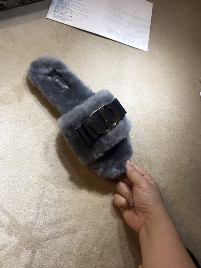 d10r sandal