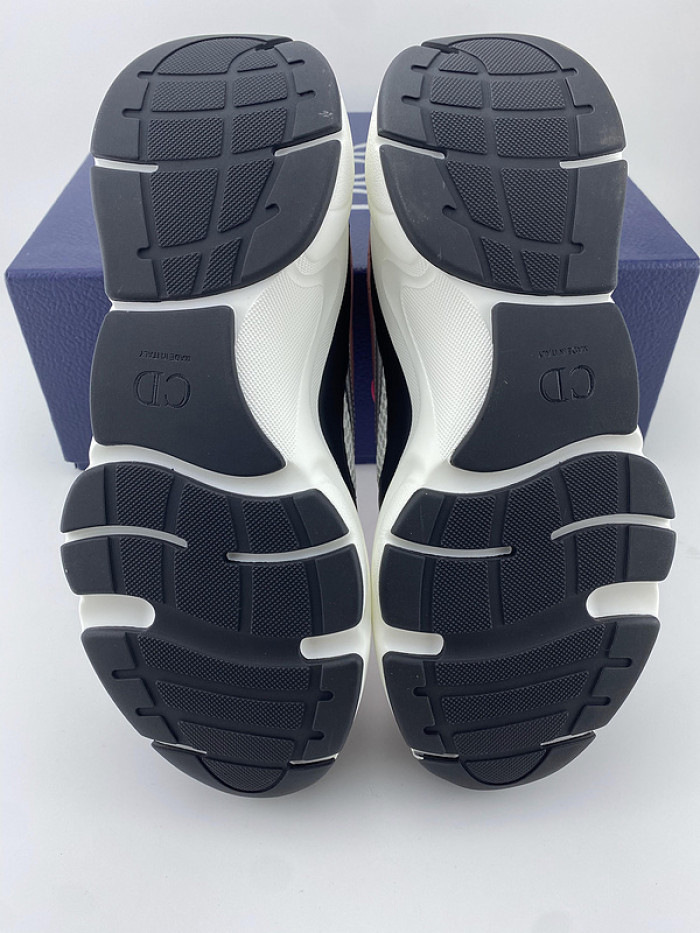 D10R SNEAKER