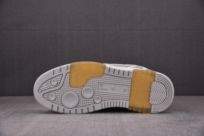 OFW SNEAKER