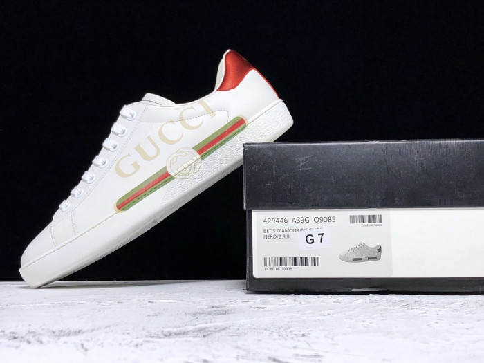 GUI SNEAKER