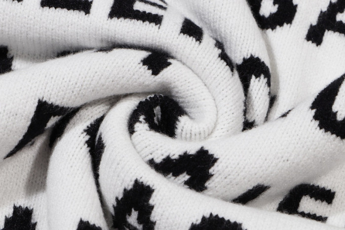 balenc1g& sweater