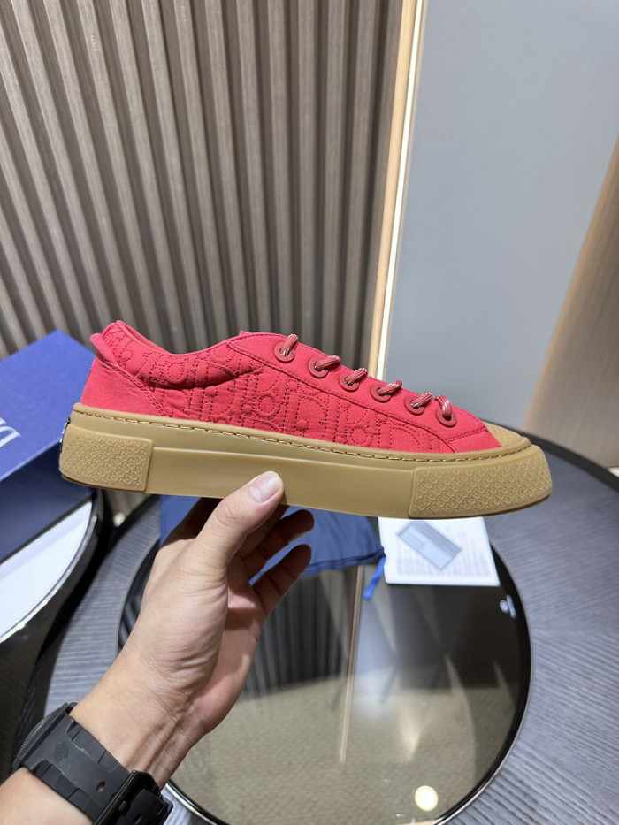 D10R SNEAKER