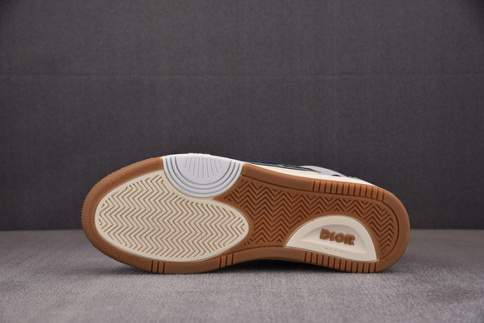 D10R B57 MID SNEAKER