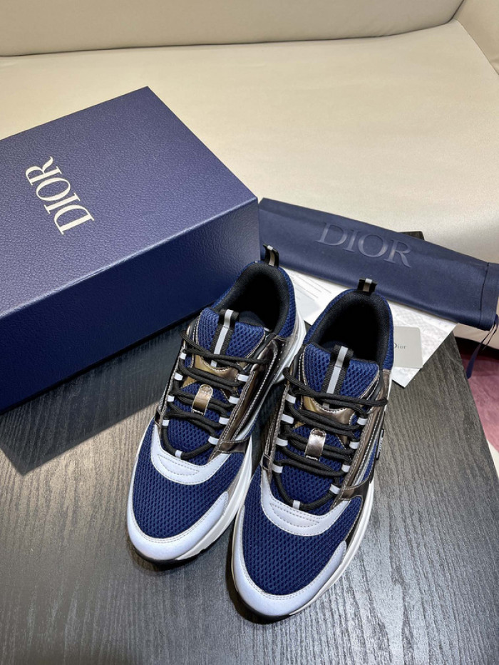 D10R SNEAKER