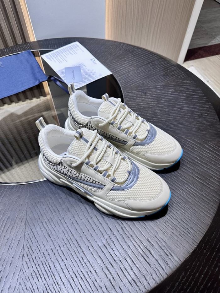 D10R SNEAKER
