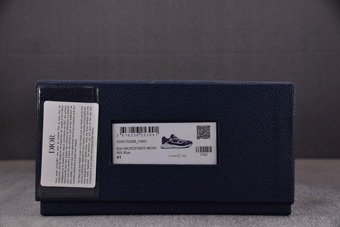 D10R SNEAKER