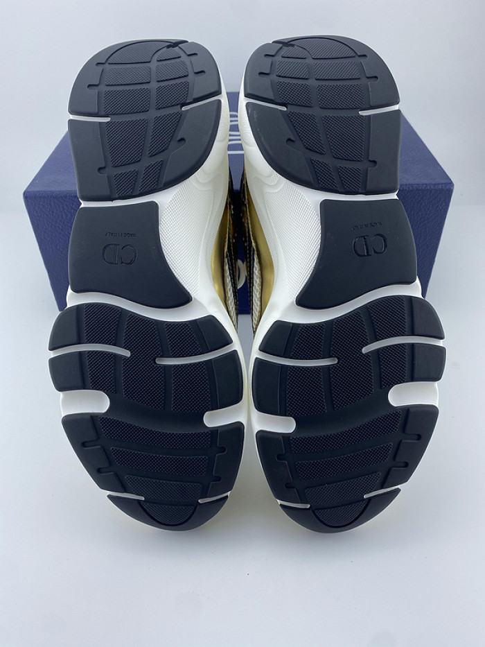 D10R SNEAKER