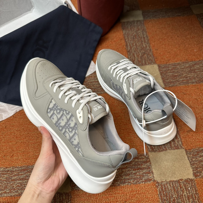 D10R B25 SNEAKER