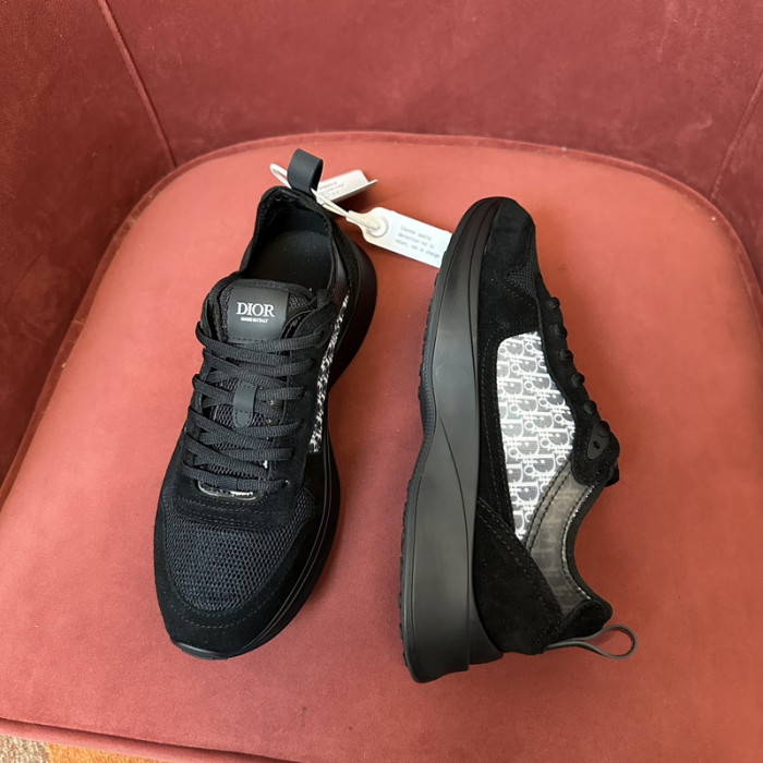 D10R B25 SNEAKER