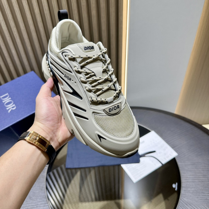 D10R B44 SNEAKER