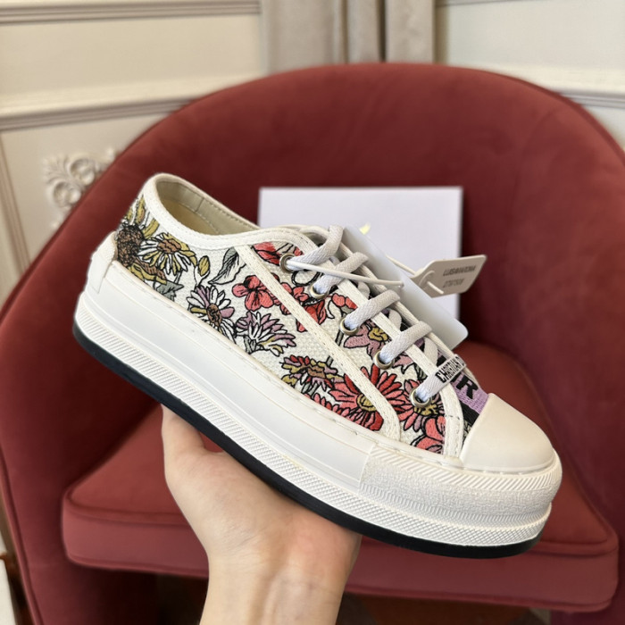 D10R SNEAKER