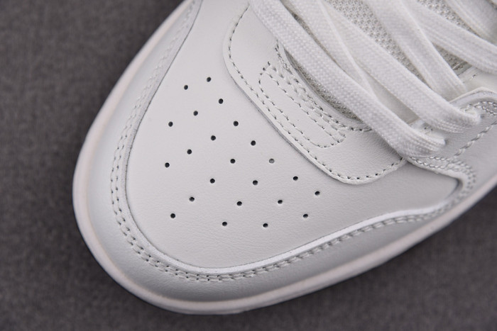 OFW SNEAKER