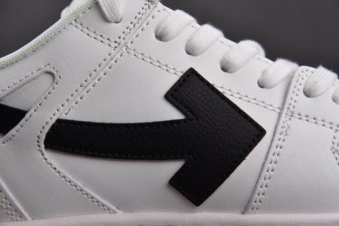 OFW SNEAKER