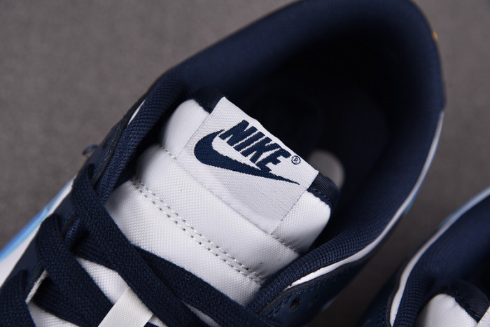 Nike Dunk Low “Midnight Navy” FN7800-400