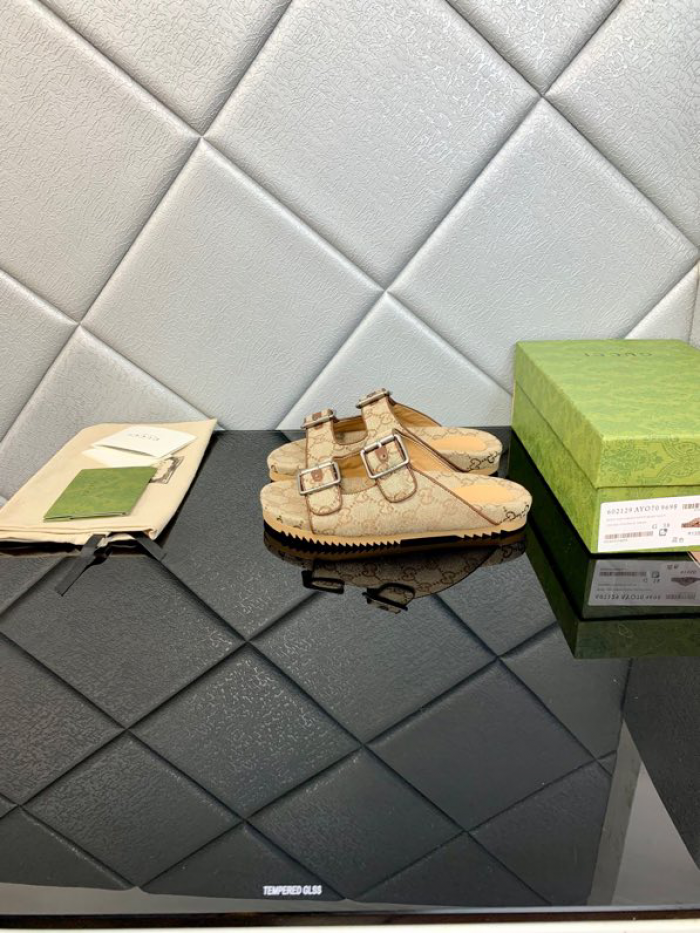 GUI SANDAL