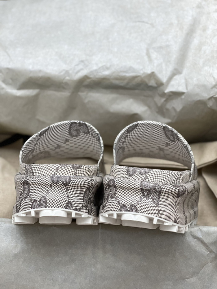GUI SANDAL
