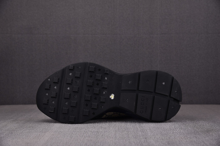 GUI SNEAKER