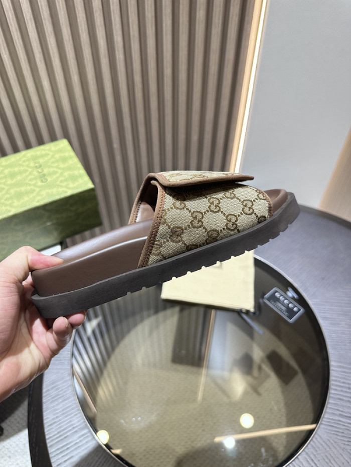 GUI SANDAL
