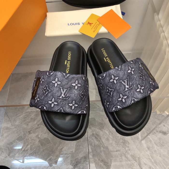 L0VT SANDAL