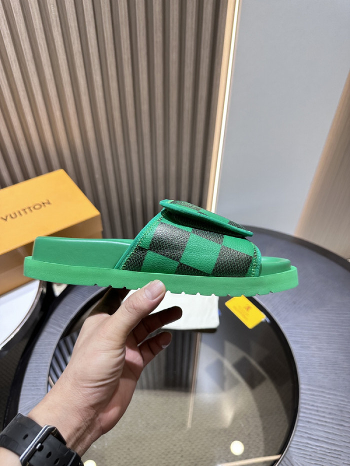 L0VT SANDAL
