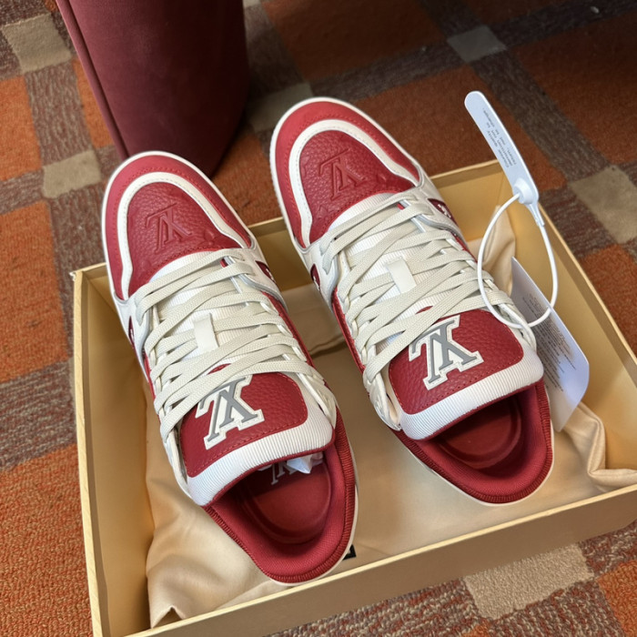 L0VT SNEAKER