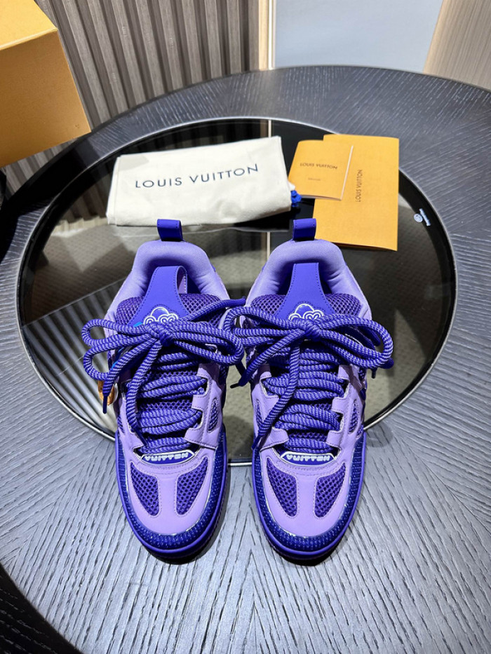 L0VT SNEAKER