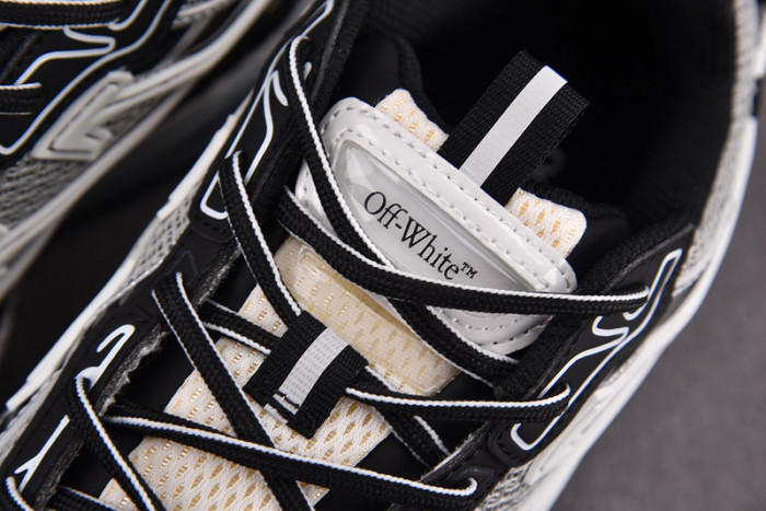 OFW SNEAKER