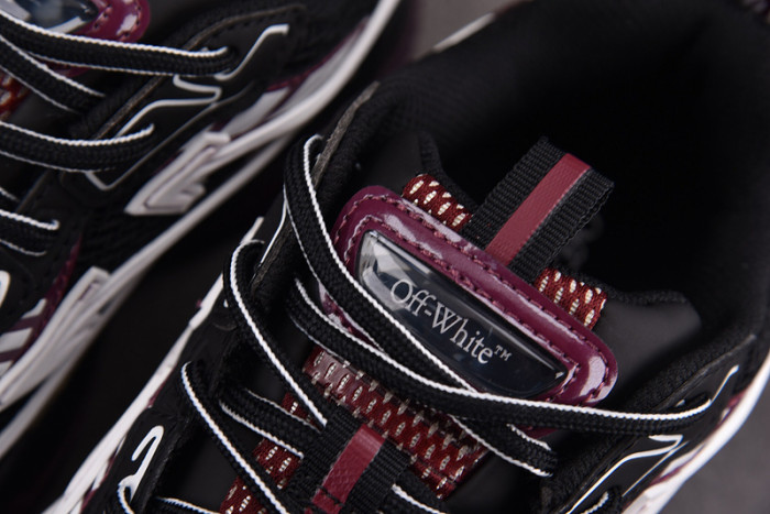 OFW SNEAKER
