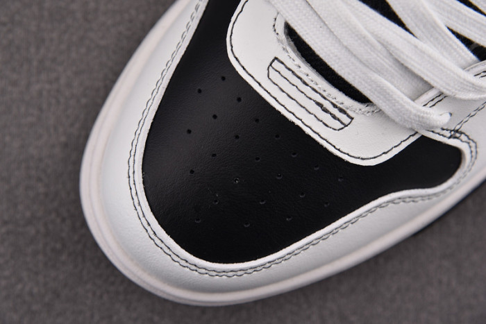 OFW SNEAKER