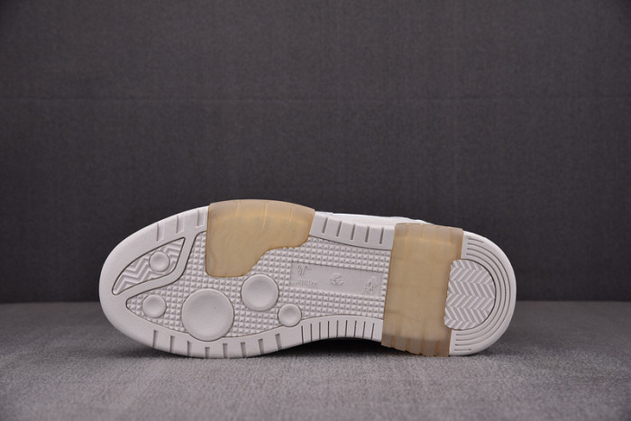 OFW SNEAKER